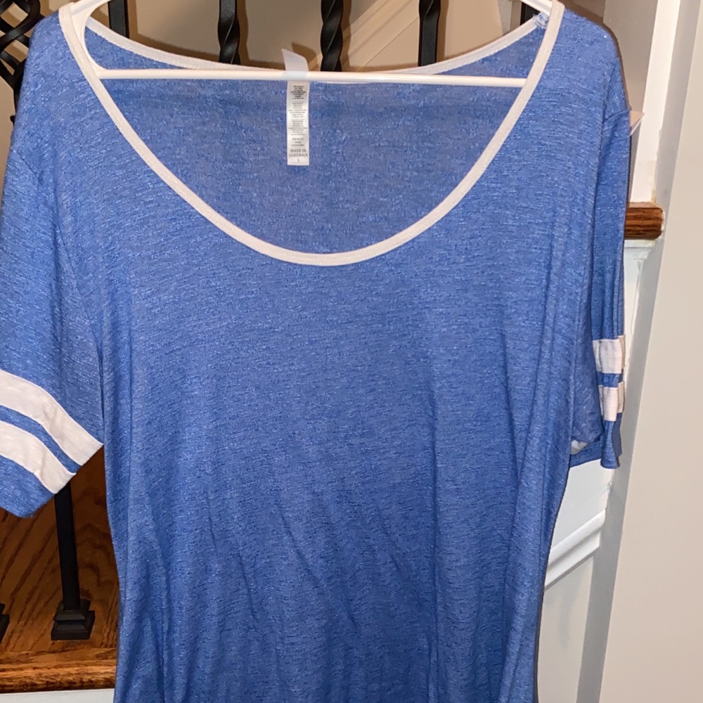 Lularoe perfect tee